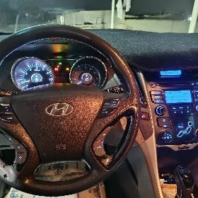 Hyundai Sonata 2011