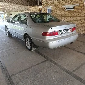 Toyota Camry 2000