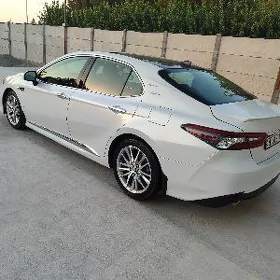 Toyota Camry 2020