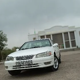 Toyota Camry 2000