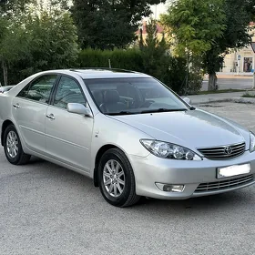 Toyota Camry 2004