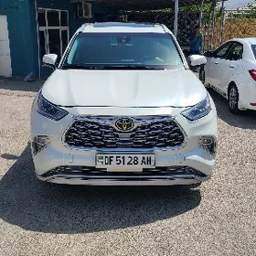 Toyota Highlander 2023