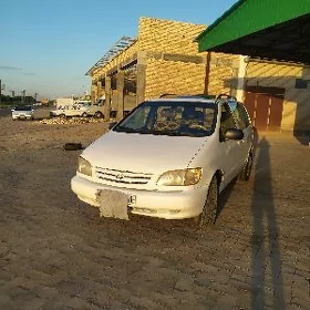 Toyota Sienna 1998