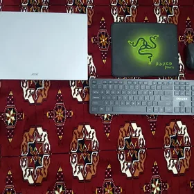 Acer Aspire-315 kompyuter