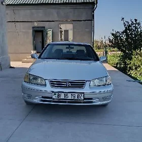 Toyota Camry 2001