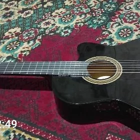 Gitara Valencia