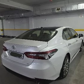 Toyota Camry 2024