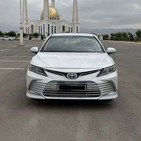 Toyota Camry 2022