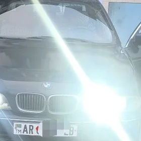BMW E39 1998