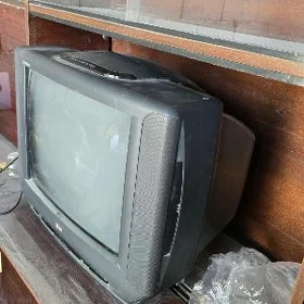 LG. Televizor:Govsy