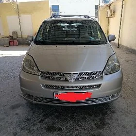 Toyota Sienna 2004