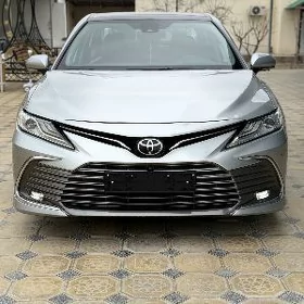 Toyota Camry 2020