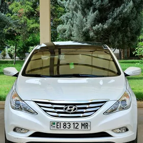 Hyundai Sonata 2011