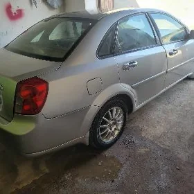 Chevrolet Lacetti 2004