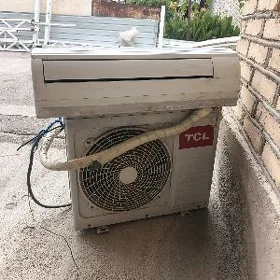 Spilint kansaner TCL