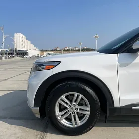 Ford Explorer 2022
