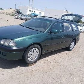 Toyota Avensis 2000