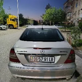 Mercedes-Benz E-Class 2003