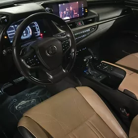 Lexus ES 350 2019