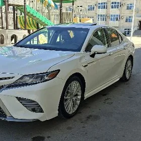 Toyota Camry 2020