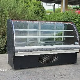 witrine haladilnik TORT ucin