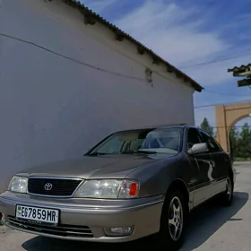 Toyota Avalon 1999