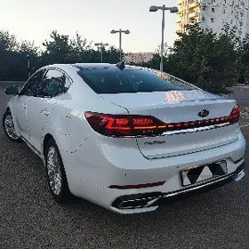 Kia Cadenza 2020