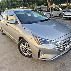 Hyundai Elantra 2020