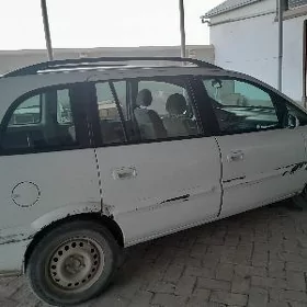 Opel Zafira 2000