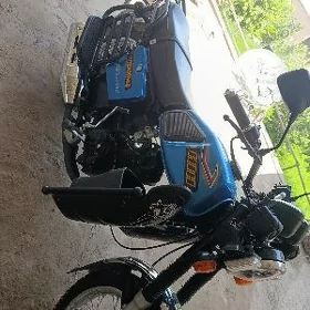 Iž Planeta 5 2001