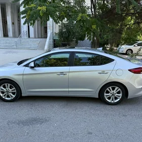 Hyundai Elantra 2017