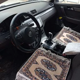 Volkswagen Passat 2011