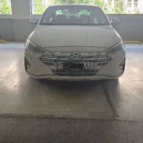 Hyundai Elantra 2020