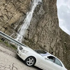 Mercedes-Benz S-Class 2000