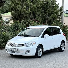 Nissan Versa 2010