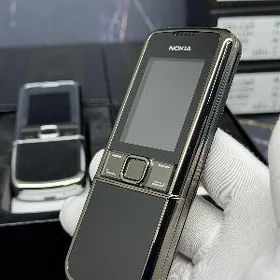 8800 Nokia classic Glyansywy