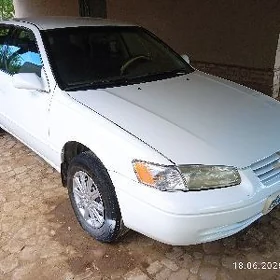 Toyota Camry 1998