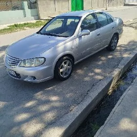 Nissan Sunny 2009
