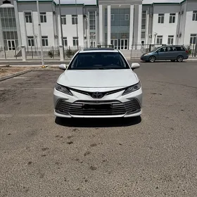 Toyota Camry 2023