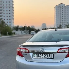 Toyota Camry 2014