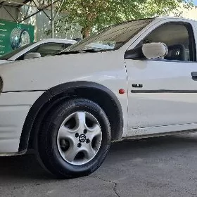 Opel Vita 1995