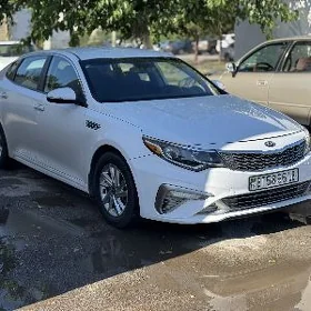 Kia Optima 2020