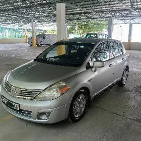 Nissan Versa 2010