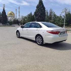 Toyota Camry 2016
