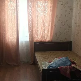 Зеркало 2 тумбы и кровать