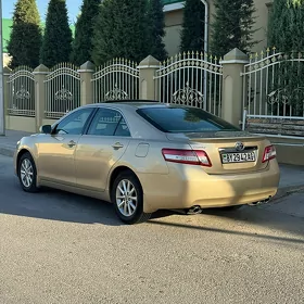 Toyota Camry 2010