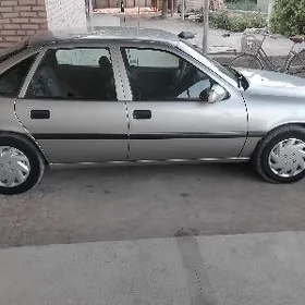 Opel Vectra 1995