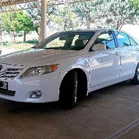 Toyota Camry 2011