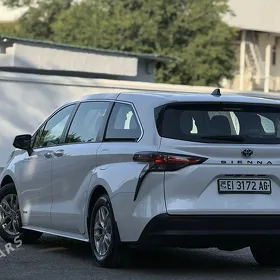 Toyota Sienna 2021
