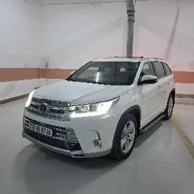 Toyota Highlander 2018